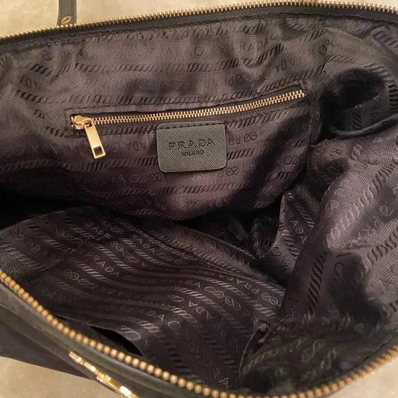 Black Nylon Tote Bag - Picture 5 of 10